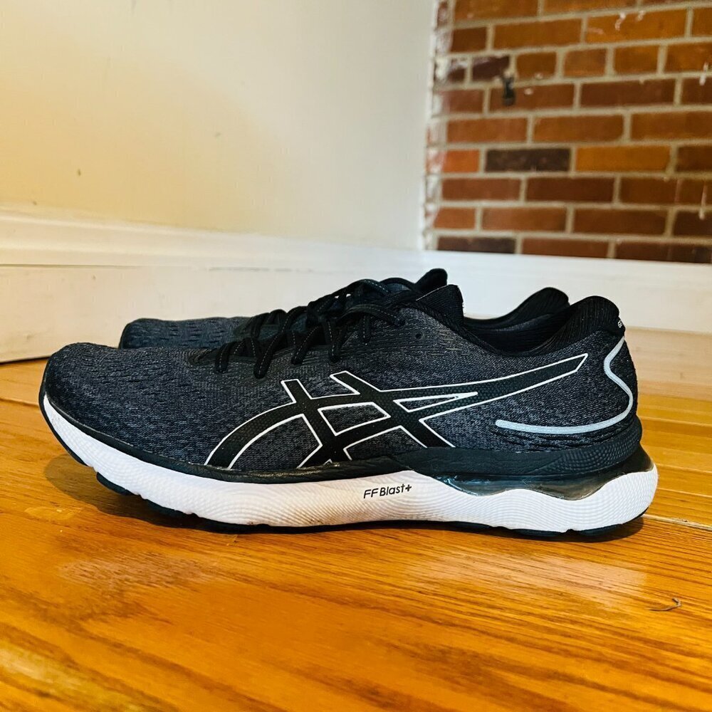 ASICS GEL-Nimbus 24 - 1011B359-404 Men’s Size 11.5 Used